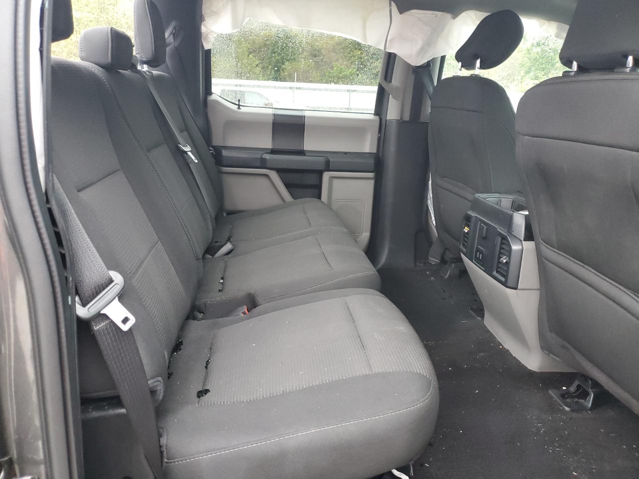 Ford F-150 Supercrew Image 11