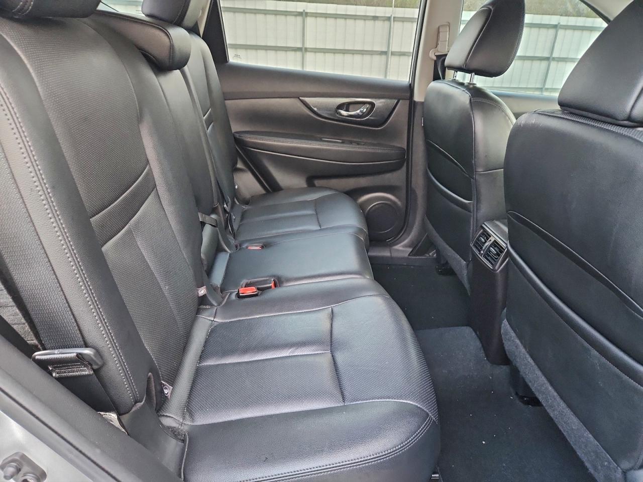 Nissan Rogue S Image 11