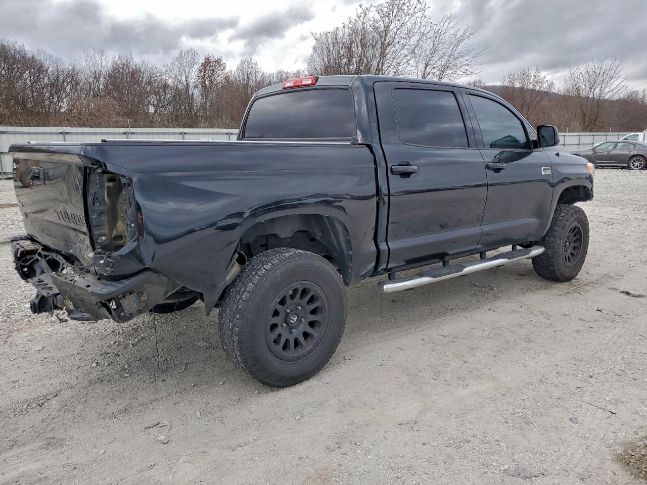 Toyota Tundra Crewmax 1794 Image 4