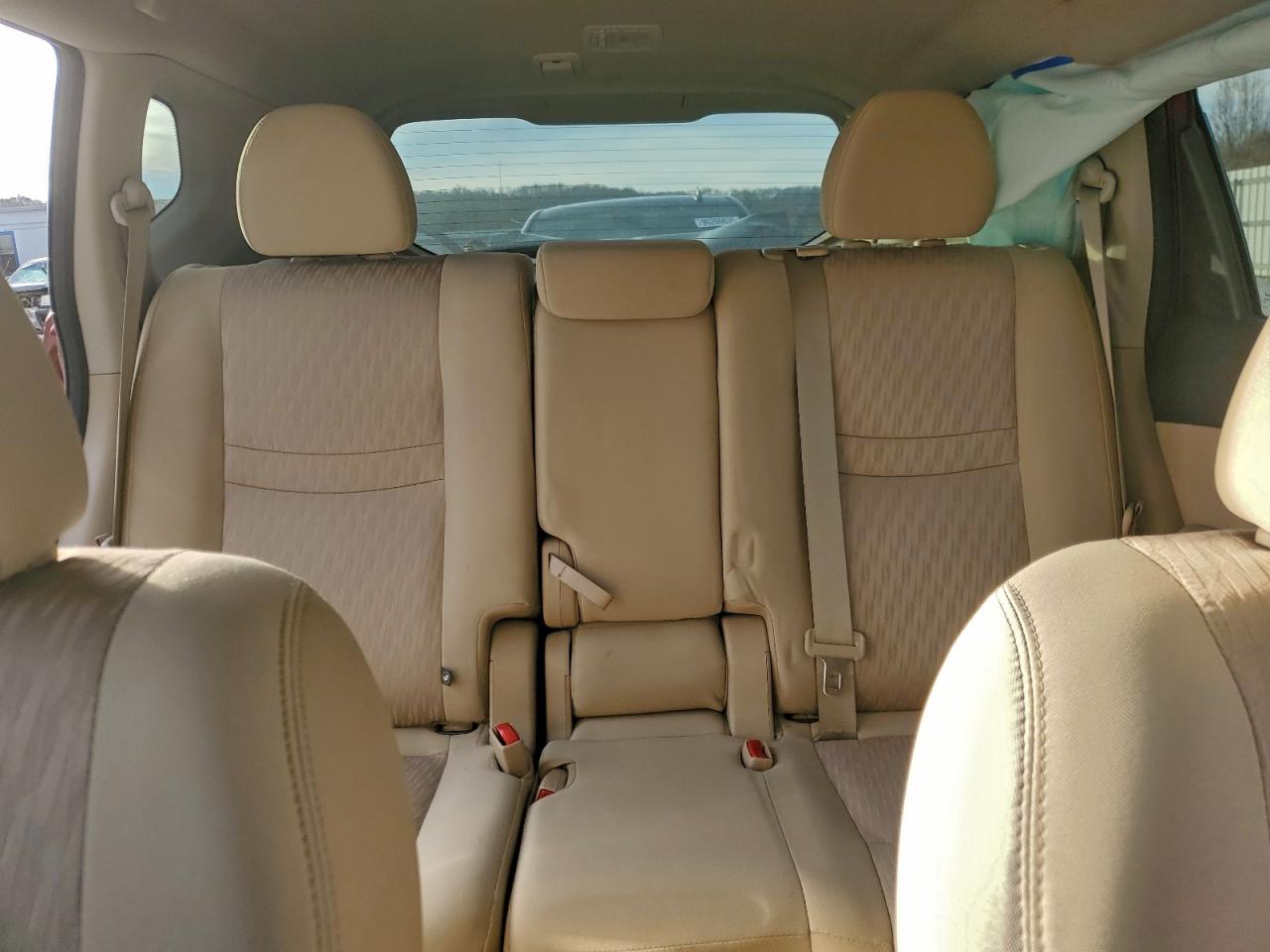 Nissan Rogue S Image 9