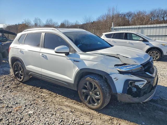 Volkswagen Taos Se Image 8