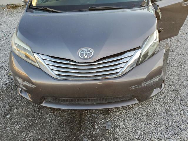 Toyota Sienna Xle Image 9