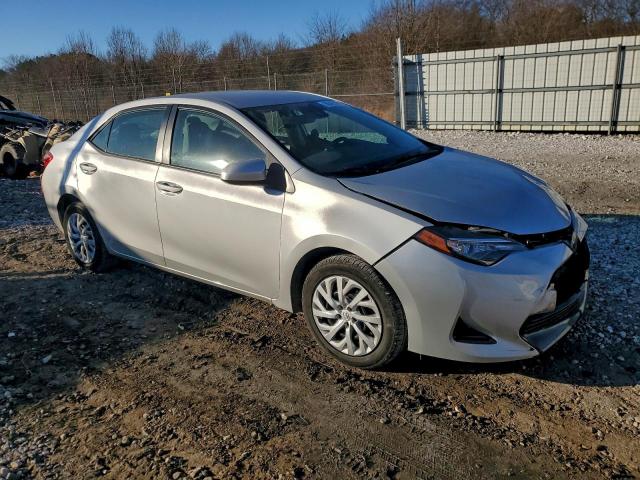 Toyota Corolla L Image 10