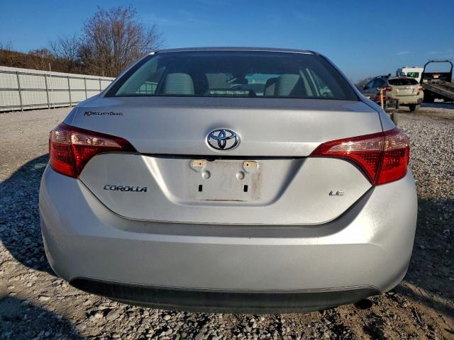 Toyota Corolla L Image 6