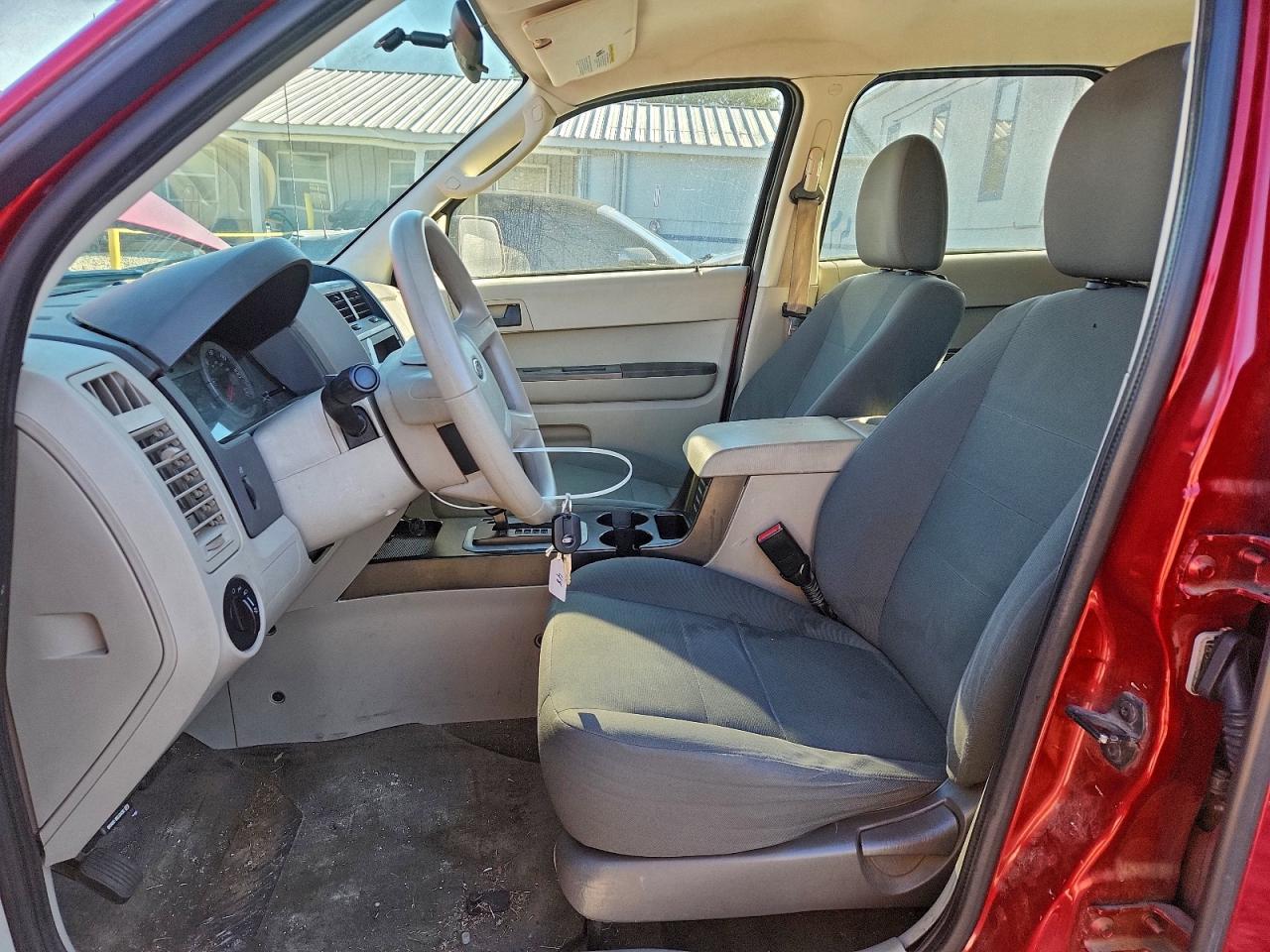 Ford Escape Xls Image 8