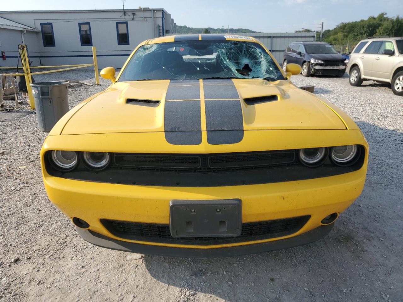 Dodge Challenger Sxt Image 2