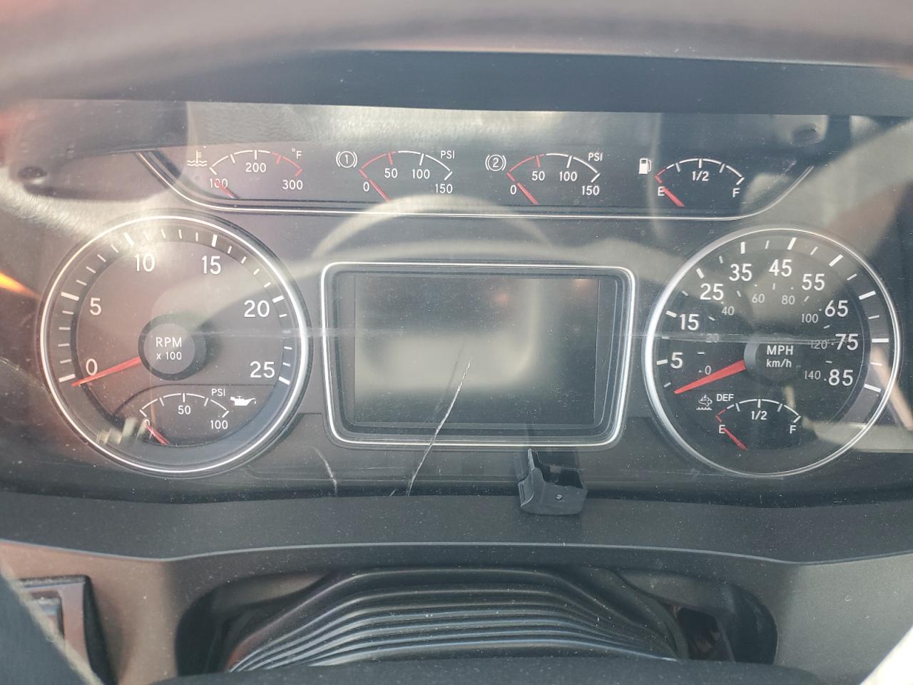 International Lt625 Image 7