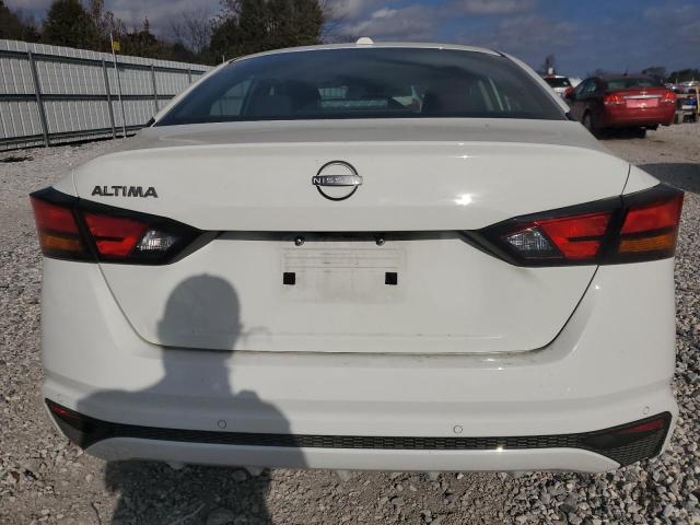 Nissan Altima S Image 3