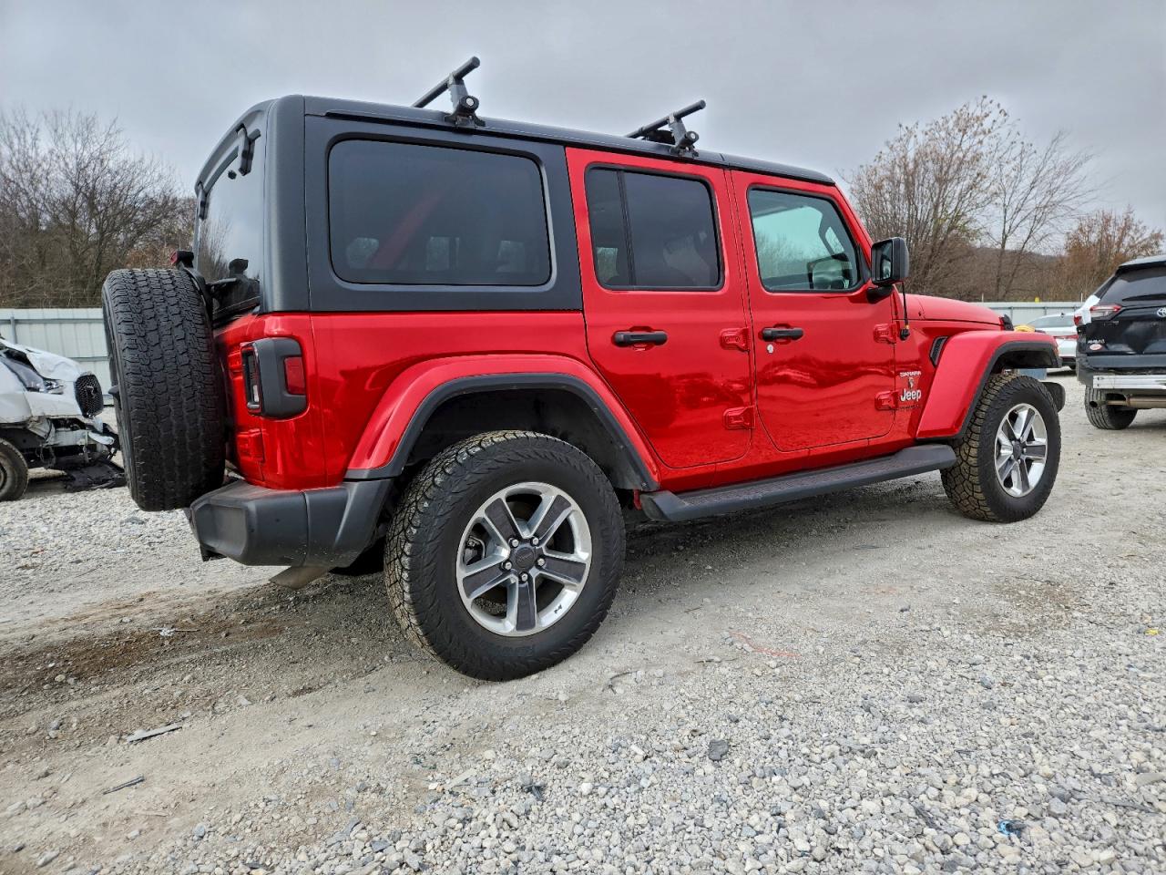 Jeep Wrangler Sahara Image 2