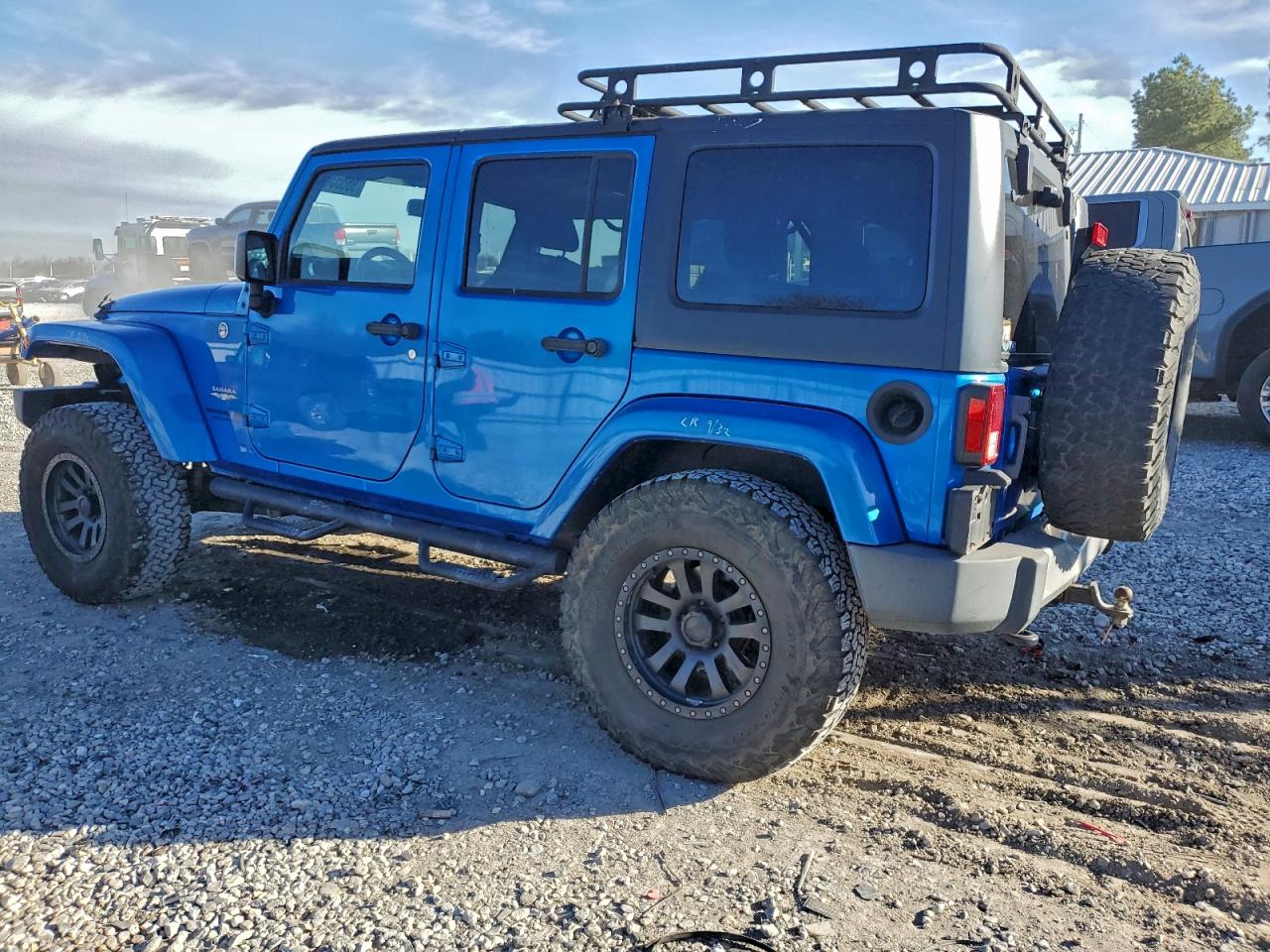 Jeep Wrangler Sahara Image 2