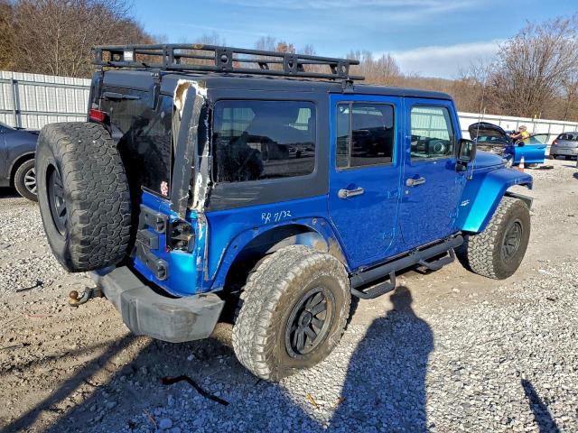 Jeep Wrangler Sahara Image 6
