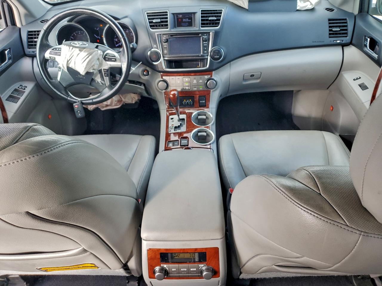 Toyota Highlander Limited Image 8