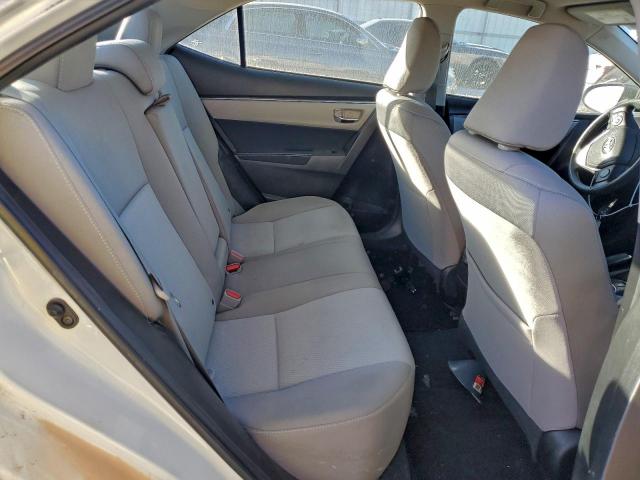 Toyota Corolla L Image 8