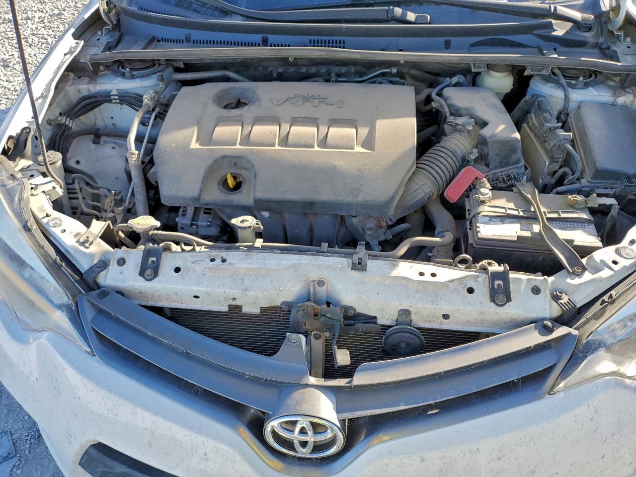 Toyota Corolla L Image 9