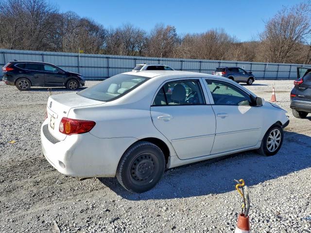 Toyota Corolla Base Image 10