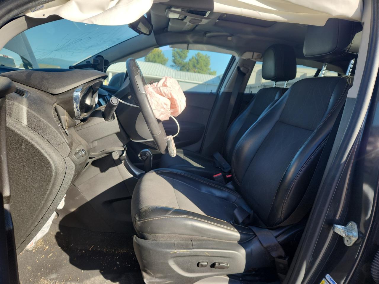 Chevrolet Trax 1lt Image 2