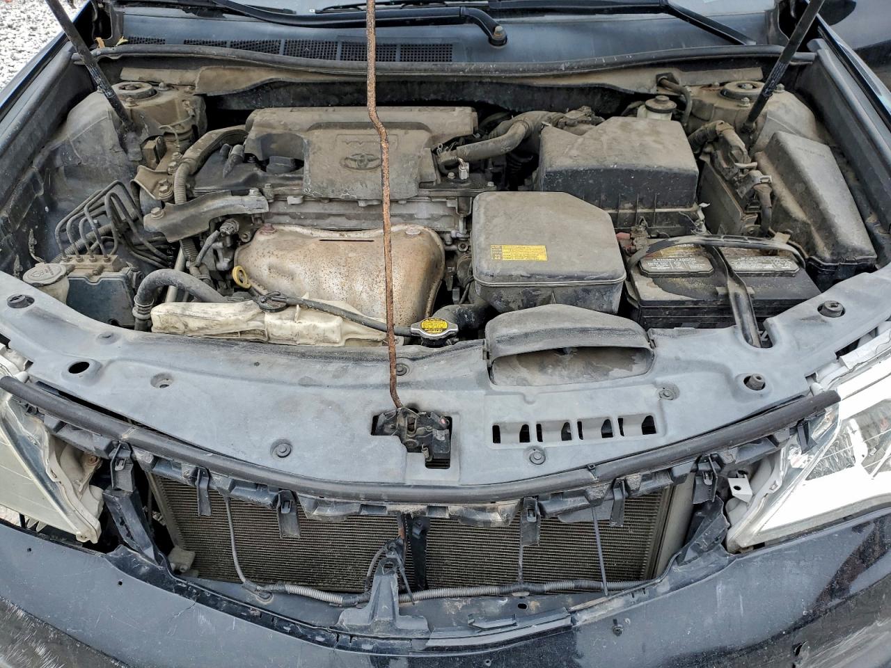 Toyota Camry L Image 11