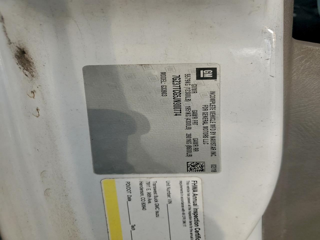 GMC Savana Cutaway G3500 Image 12