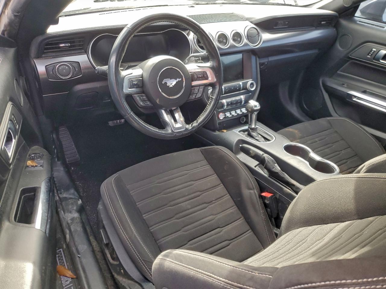 Ford Mustang Mach I Image 6