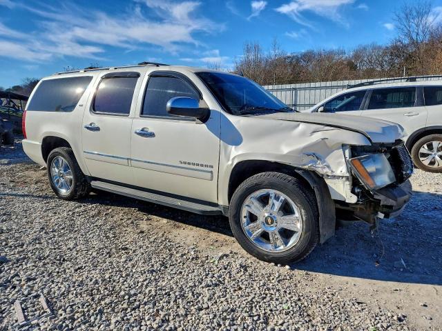 Chevrolet Suburban C1500 Ltz Image 4
