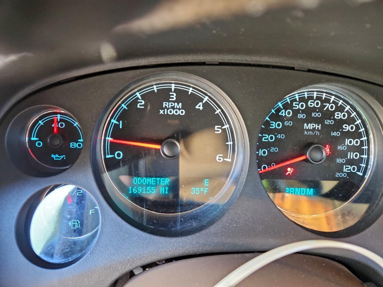 Chevrolet Suburban C1500 Ltz Image 5