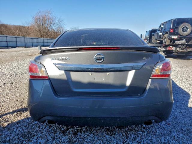 Nissan Altima 2.5 Image 4