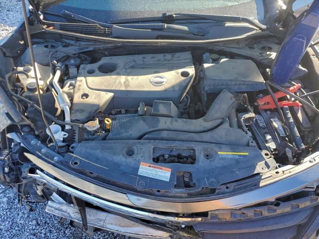 Nissan Altima 2.5 Image 2