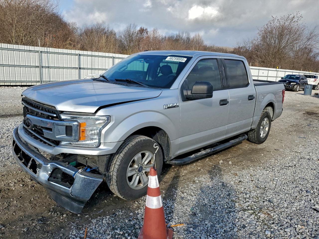 Ford F-150 Supercrew Image 1