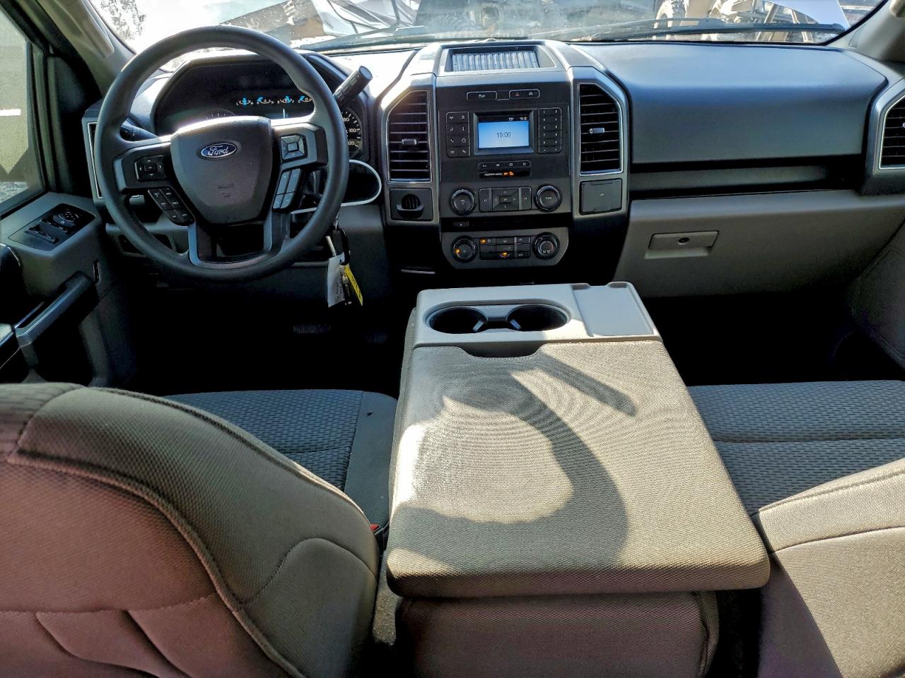 Ford F-150 Supercrew Image 7