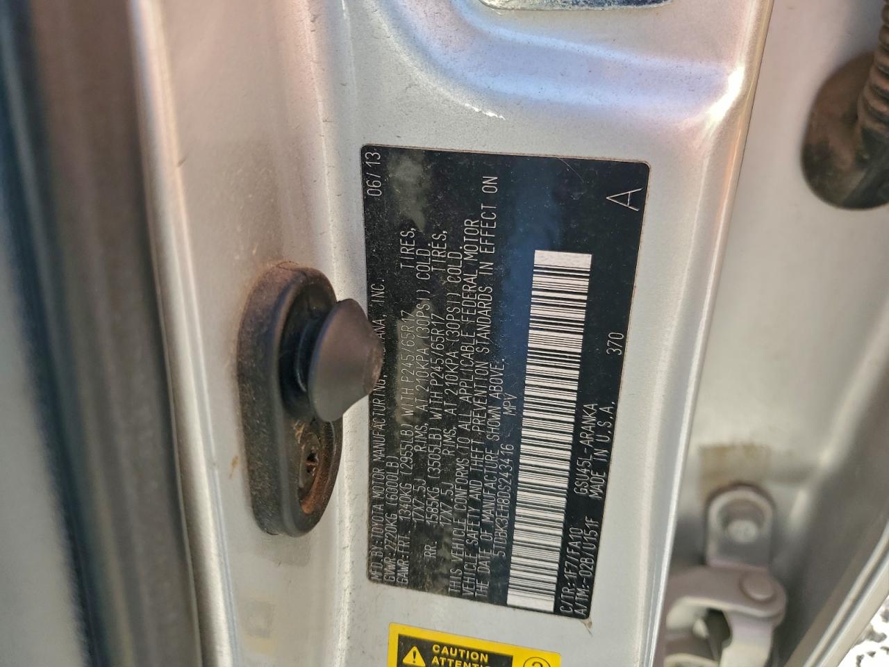 Toyota Highlander Base Image 4