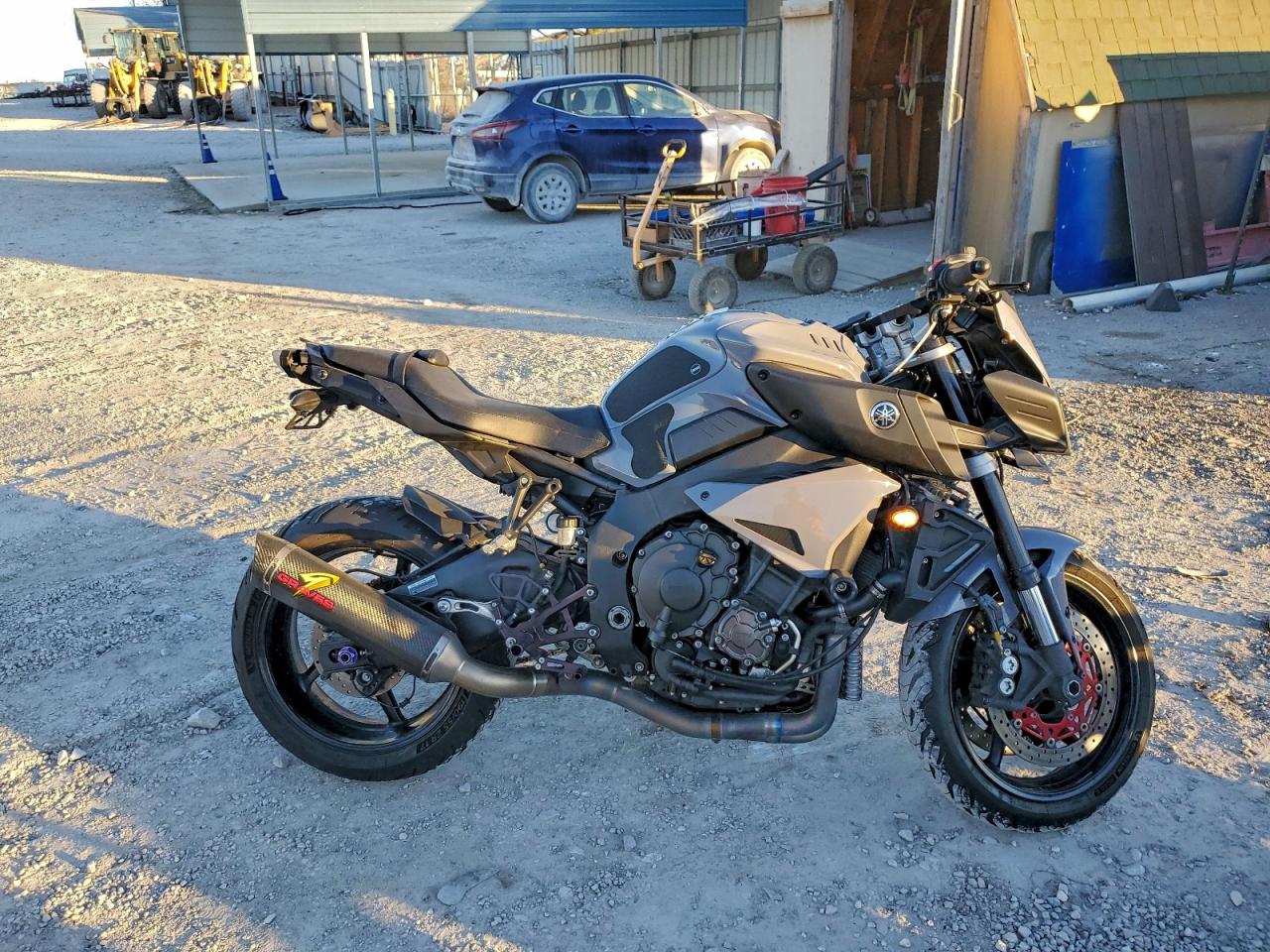 Yamaha Fz1 C Image 1