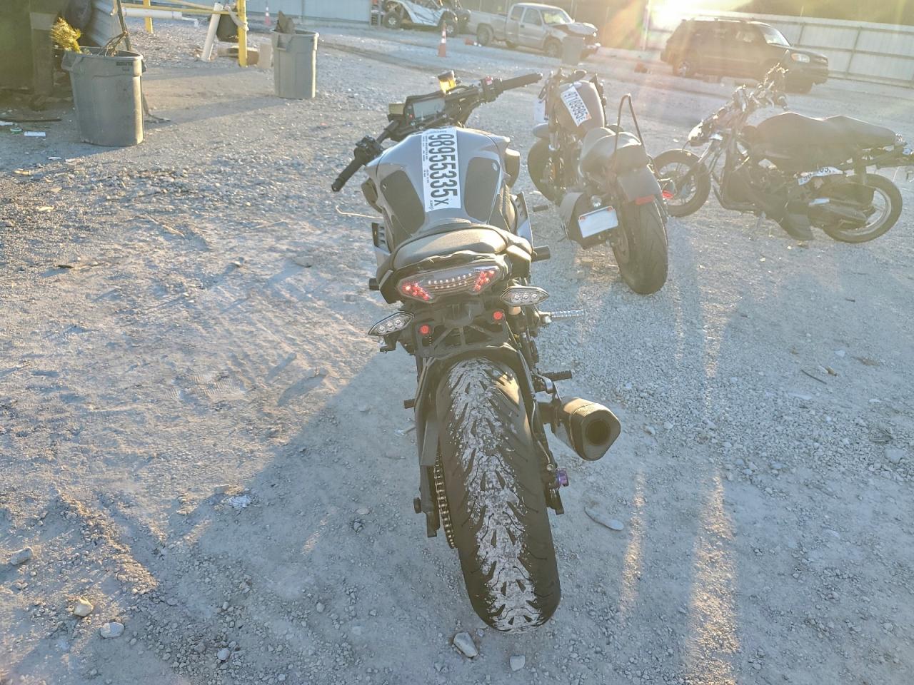 Yamaha Fz1 C Image 4