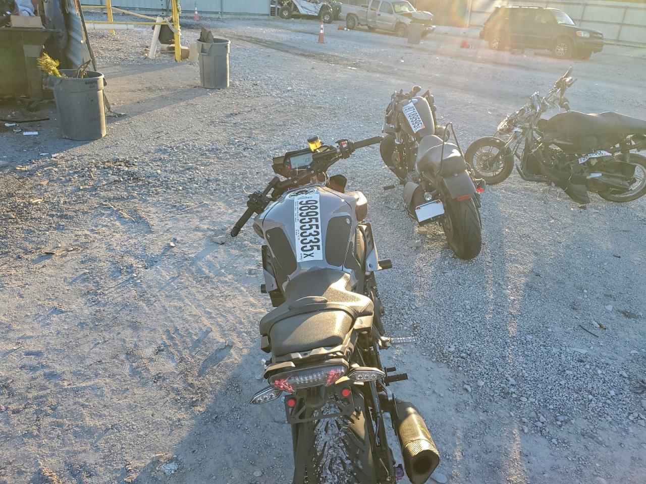 Yamaha Fz1 C Image 9