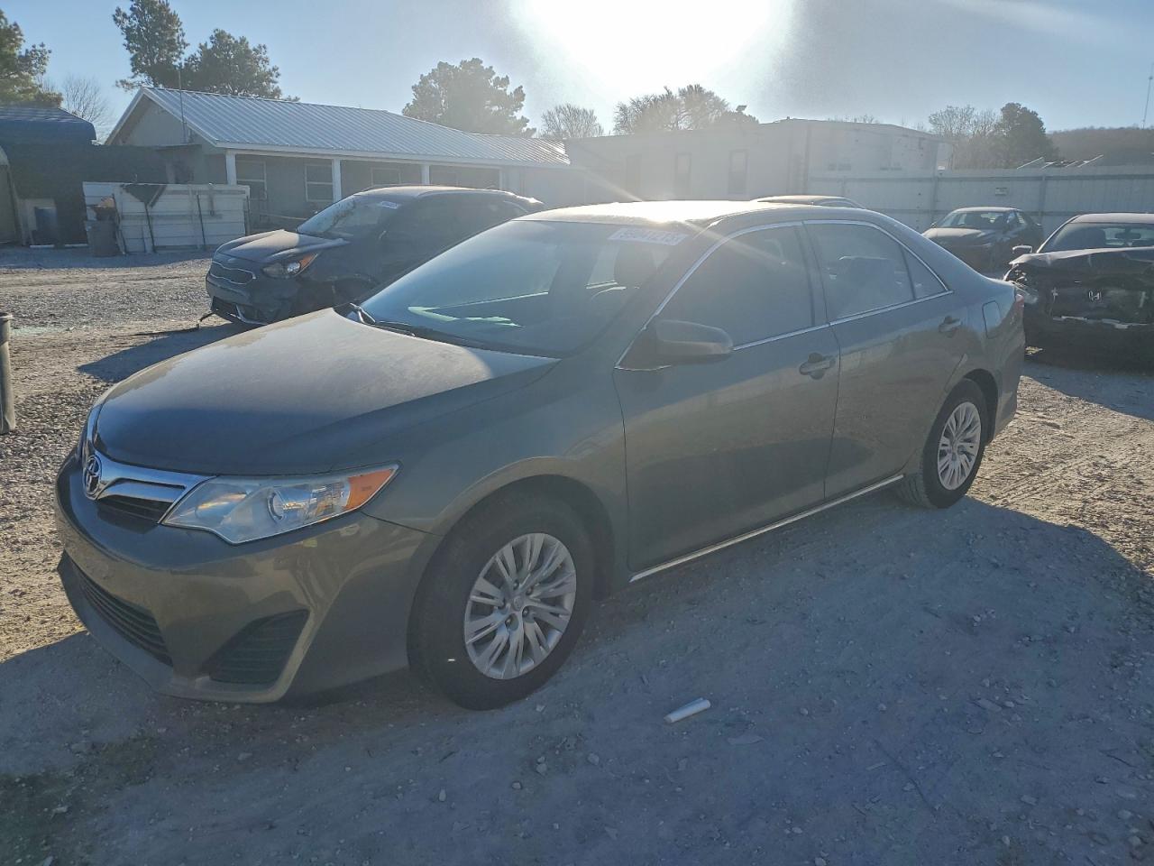 Toyota Camry L Image 1