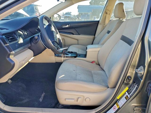 Toyota Camry L Image 4