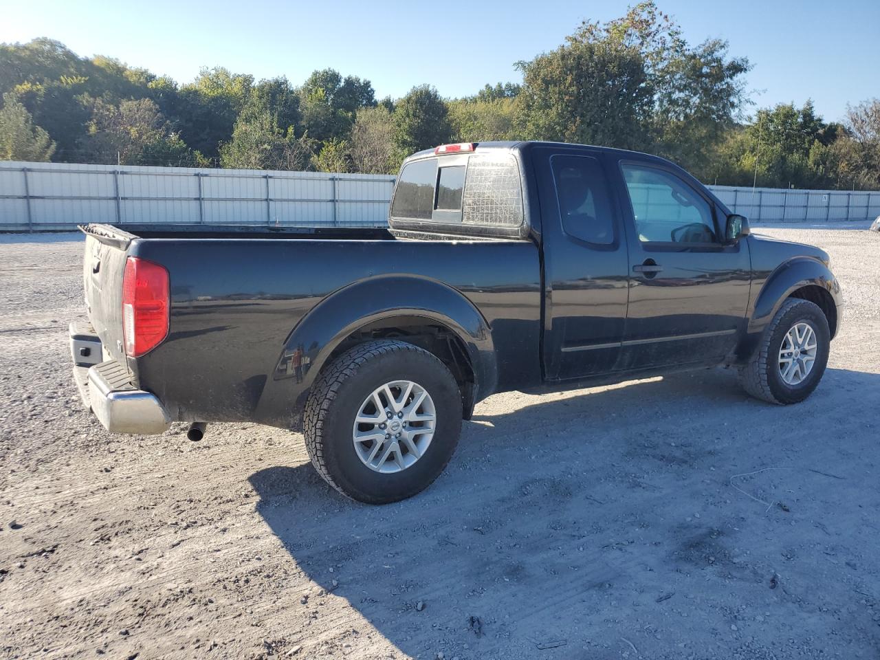 Nissan Frontier S Image 10