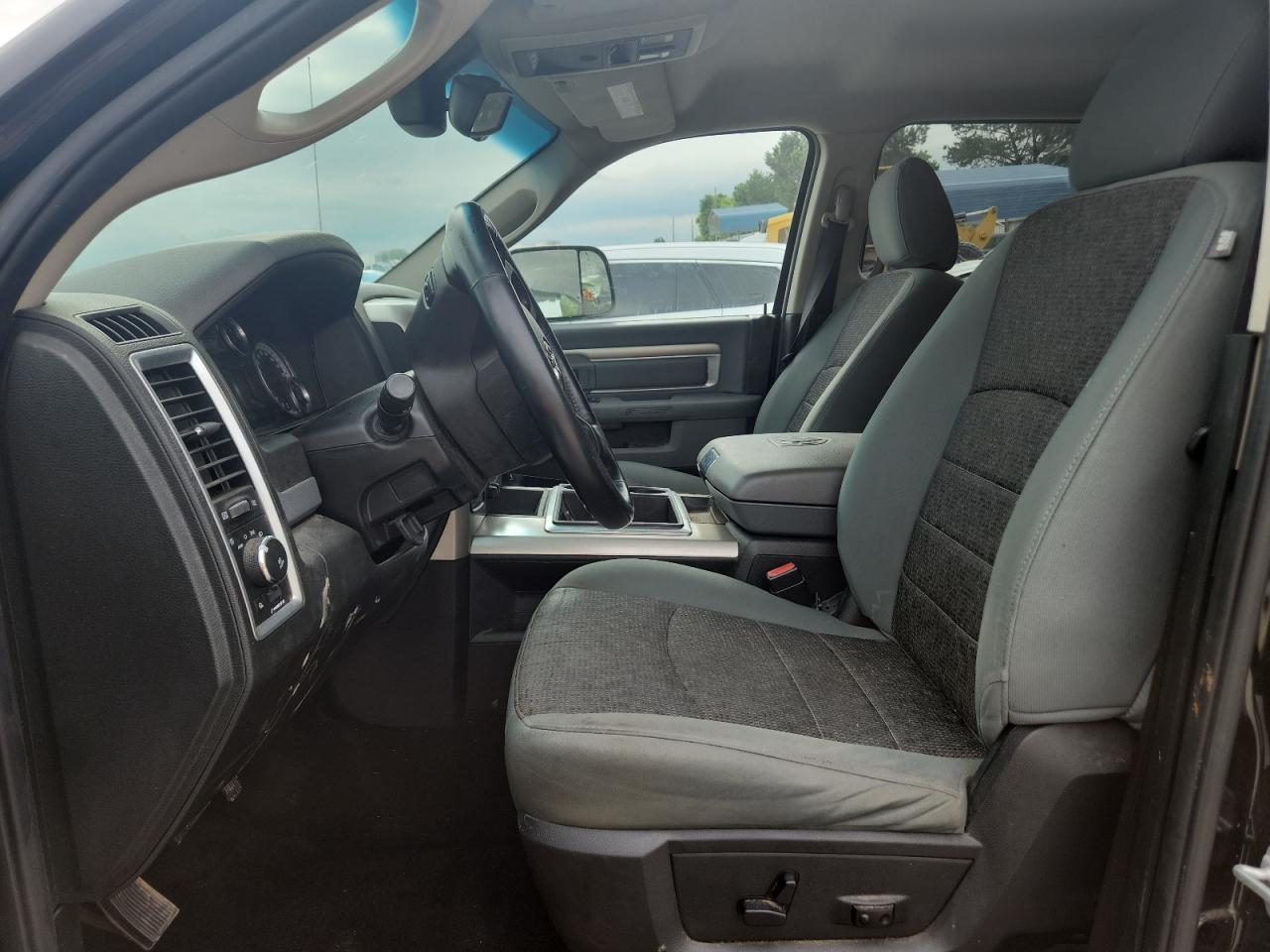 Ram 1500 Slt Image 12