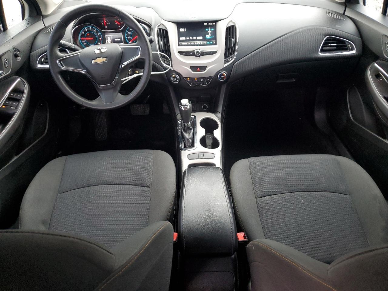 Chevrolet Cruze Ls Image 11