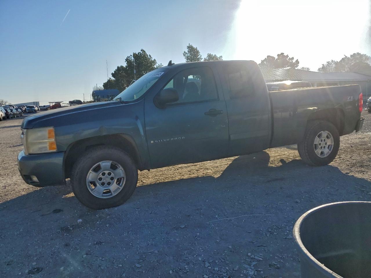 Chevrolet Silverado K1500 Image 1