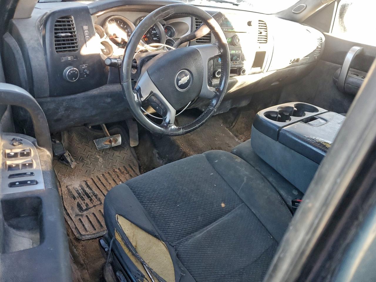 Chevrolet Silverado K1500 Image 8