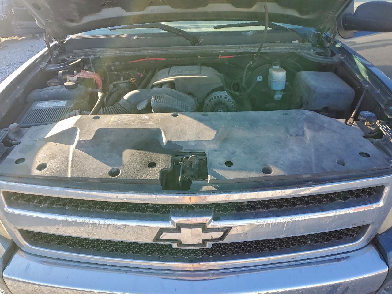 Chevrolet Silverado K1500 Image 12