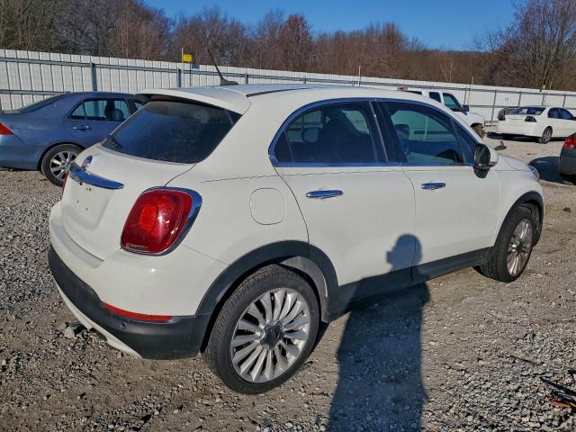 FIAT 500 Lounge Image 2