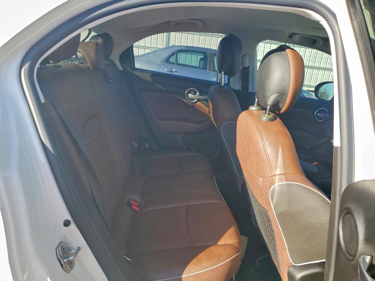 FIAT 500 Lounge Image 10