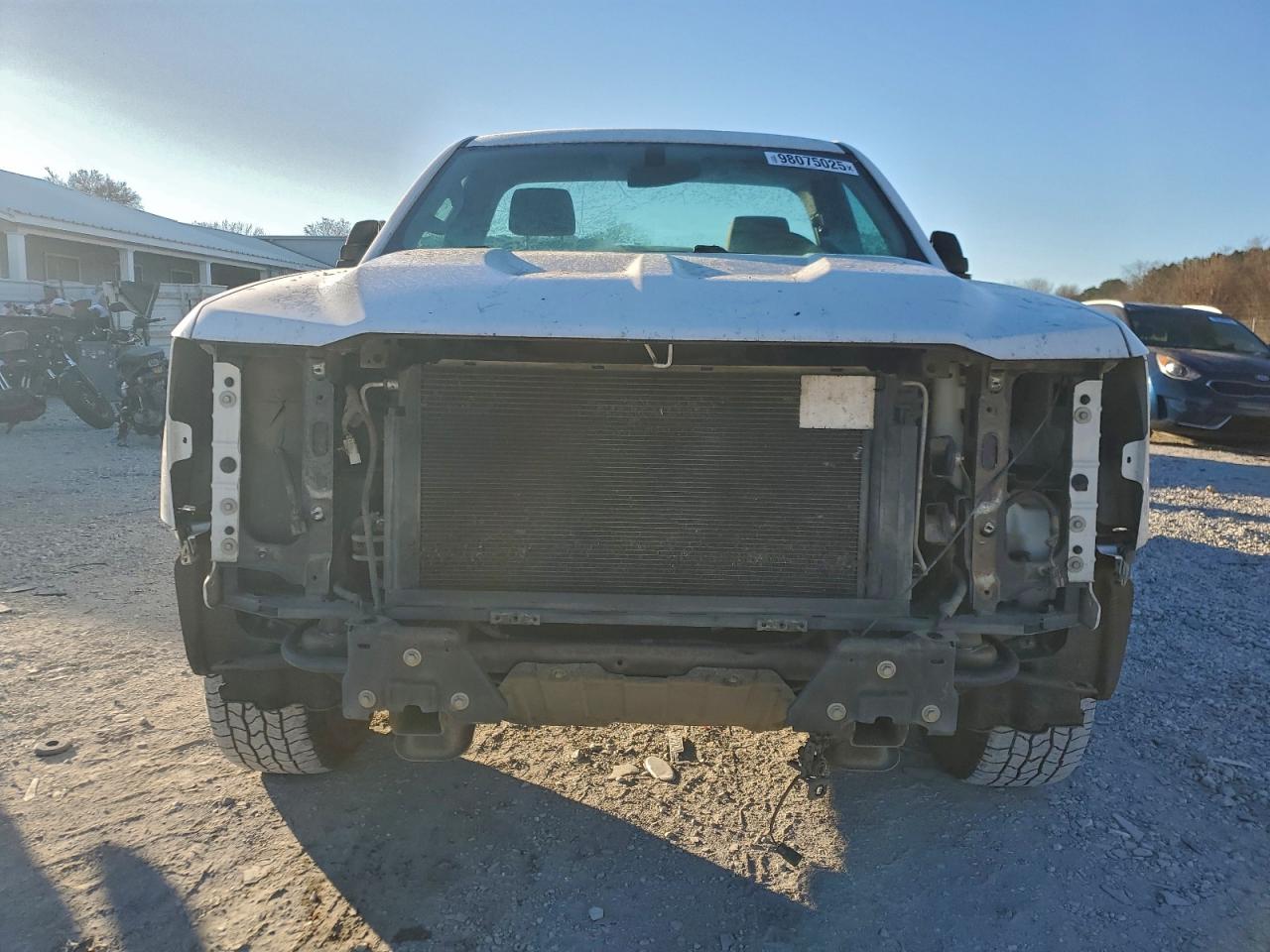 Chevrolet Silverado C1500 Image 3