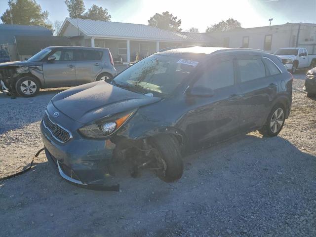  Salvage Kia Niro