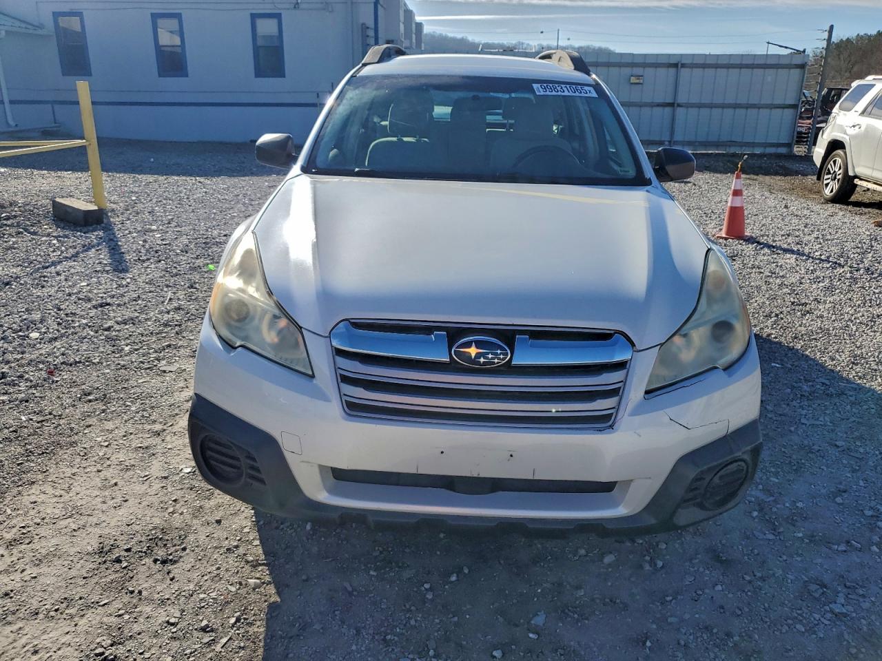 Subaru Outback 2.5i Image 7