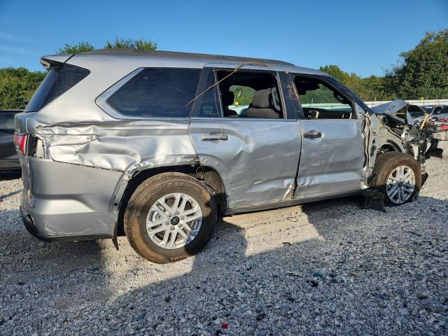 Toyota Sequoia Sr5 Image 11