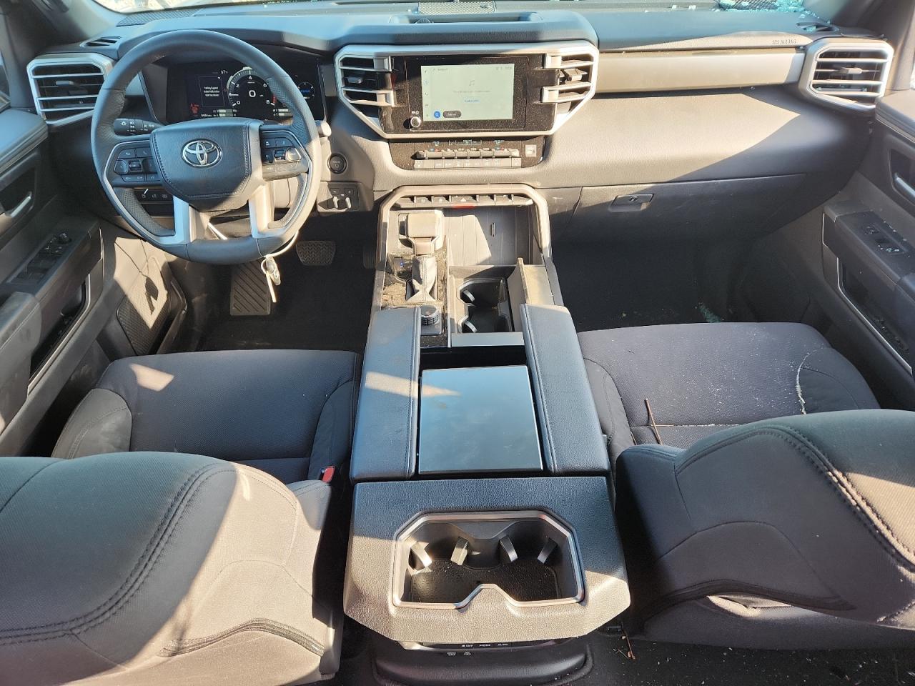 Toyota Sequoia Sr5 Image 13