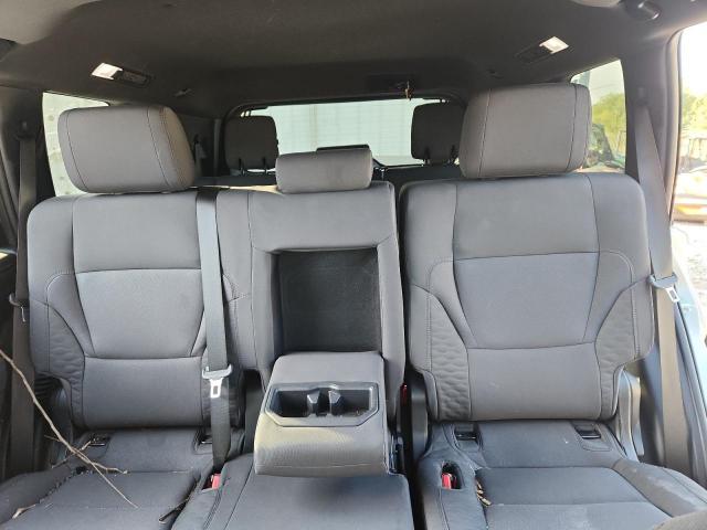 Toyota Sequoia Sr5 Image 9