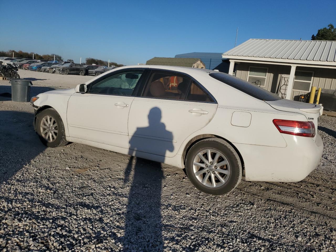 Toyota Camry Base Image 5